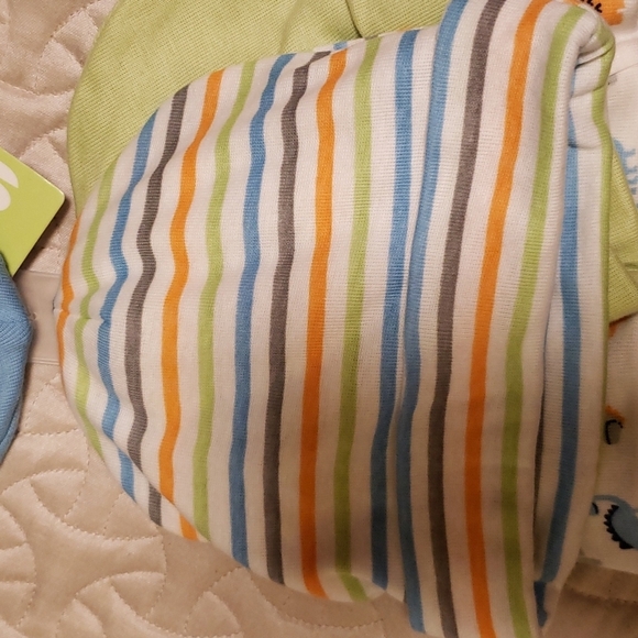 🔶️5 for $30🔶️ Baby Caps - Picture 3 of 6